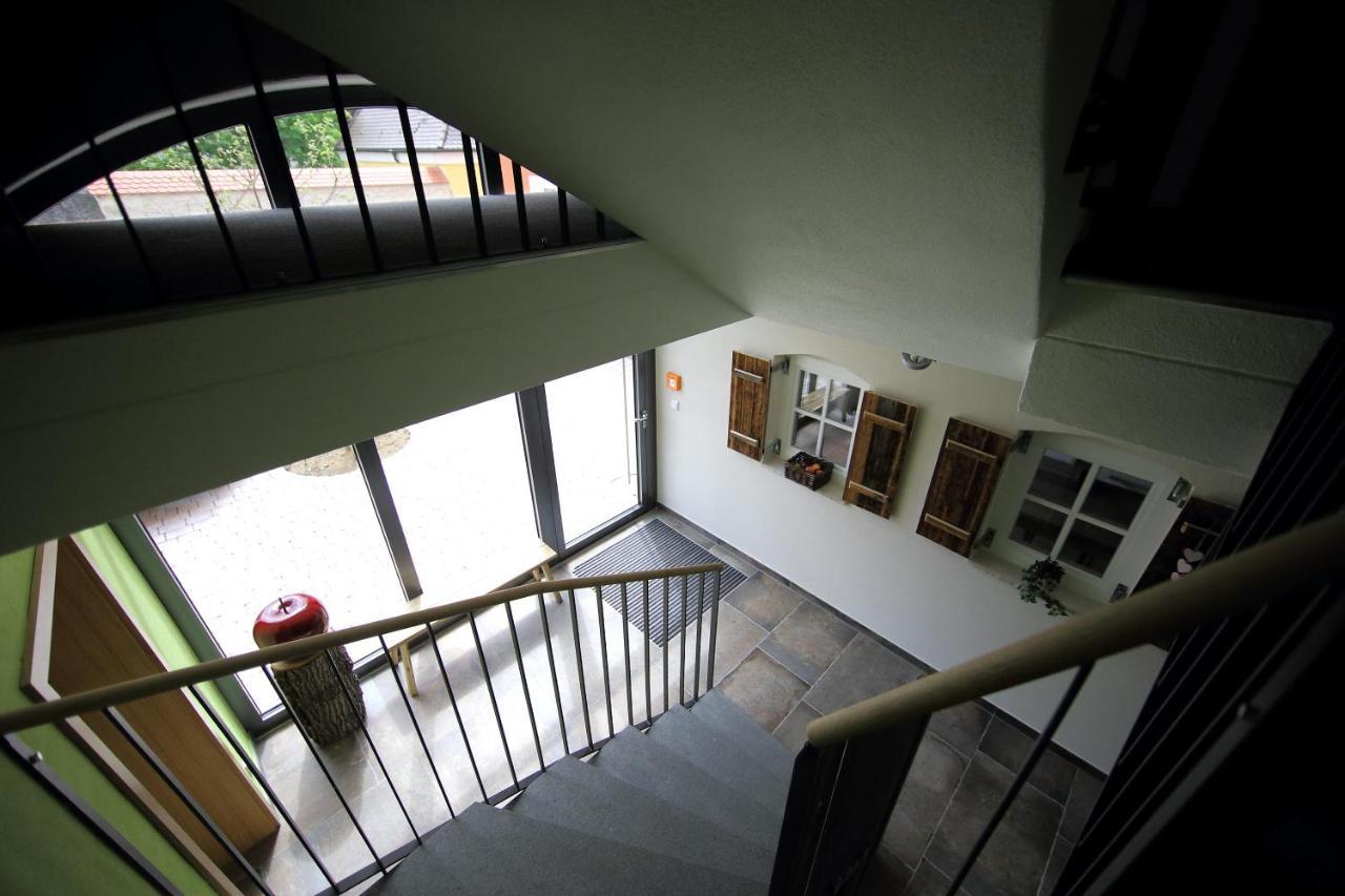 Wemding Schieners Hotel & Apfelhof Apartments מראה חיצוני תמונה