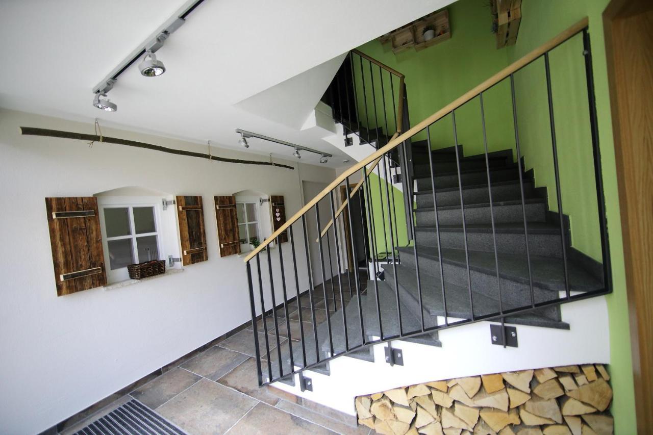 Wemding Schieners Hotel & Apfelhof Apartments מראה חיצוני תמונה
