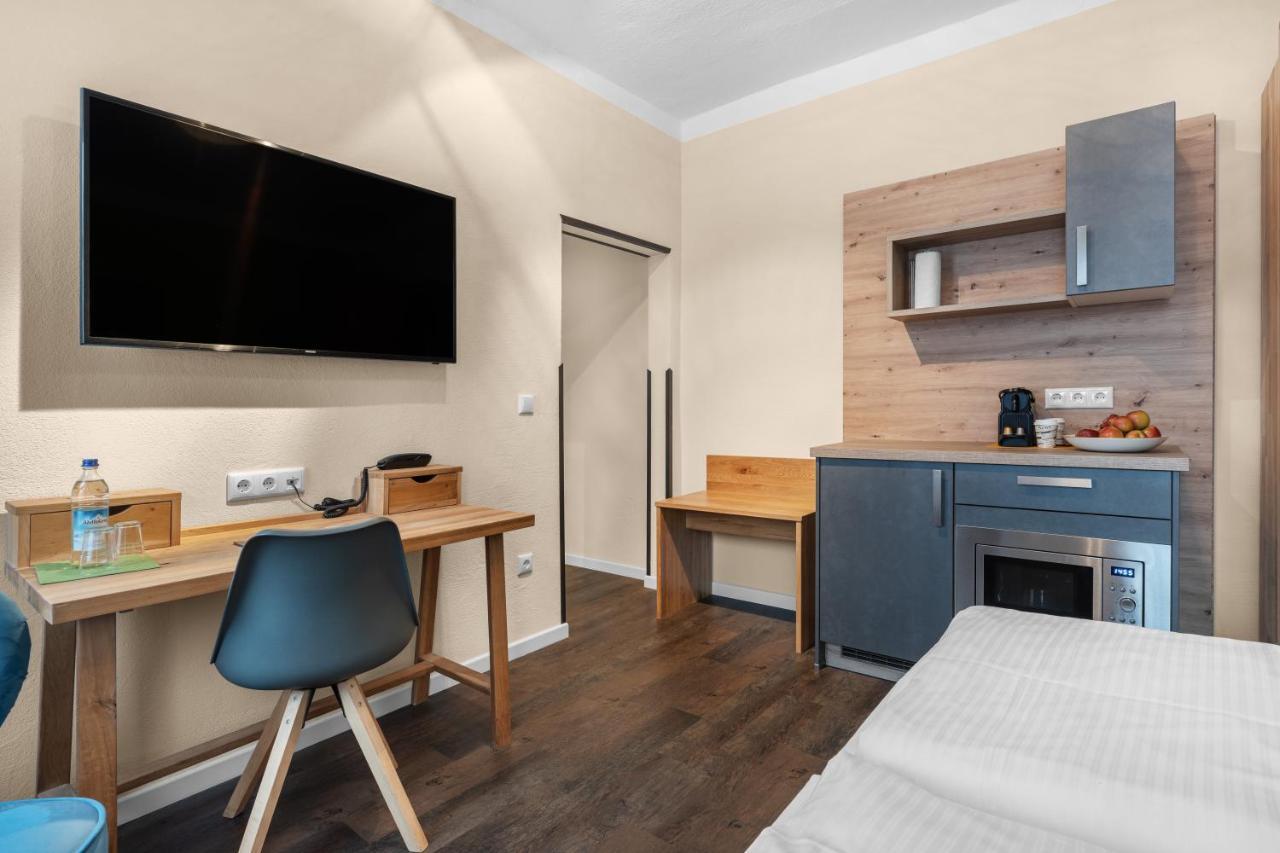 Wemding Schieners Hotel & Apfelhof Apartments מראה חיצוני תמונה