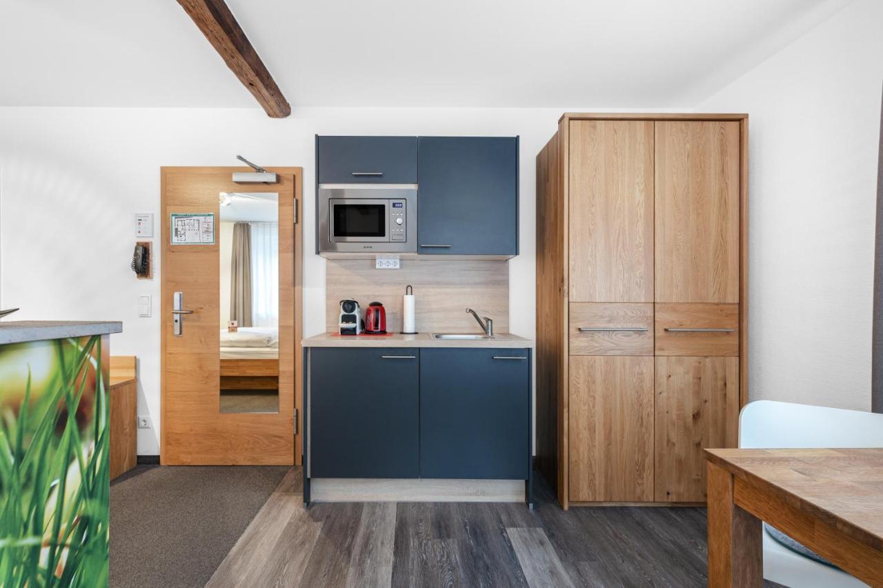 Wemding Schieners Hotel & Apfelhof Apartments מראה חיצוני תמונה